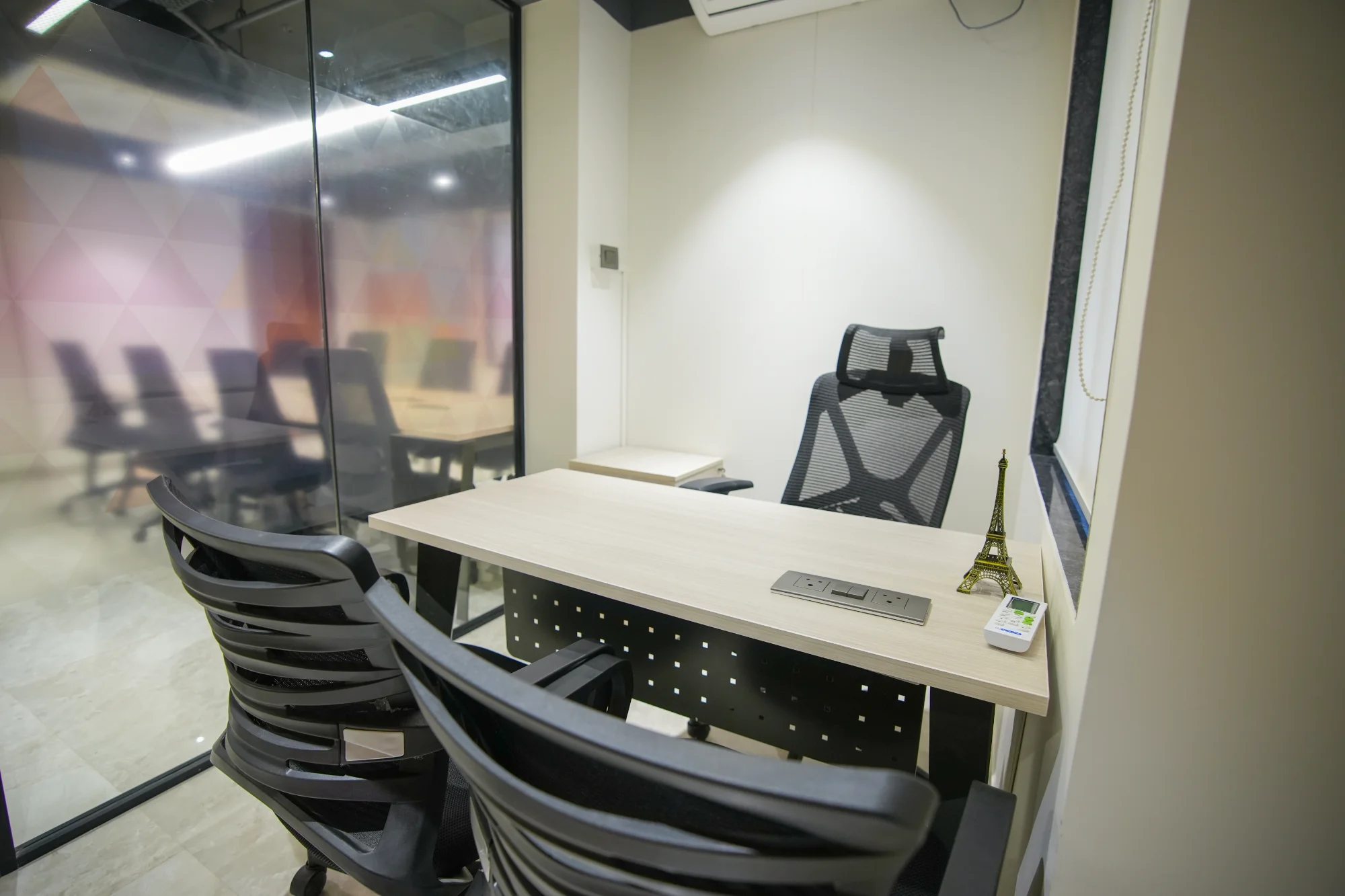 Dedicated Desk WeHub Pune